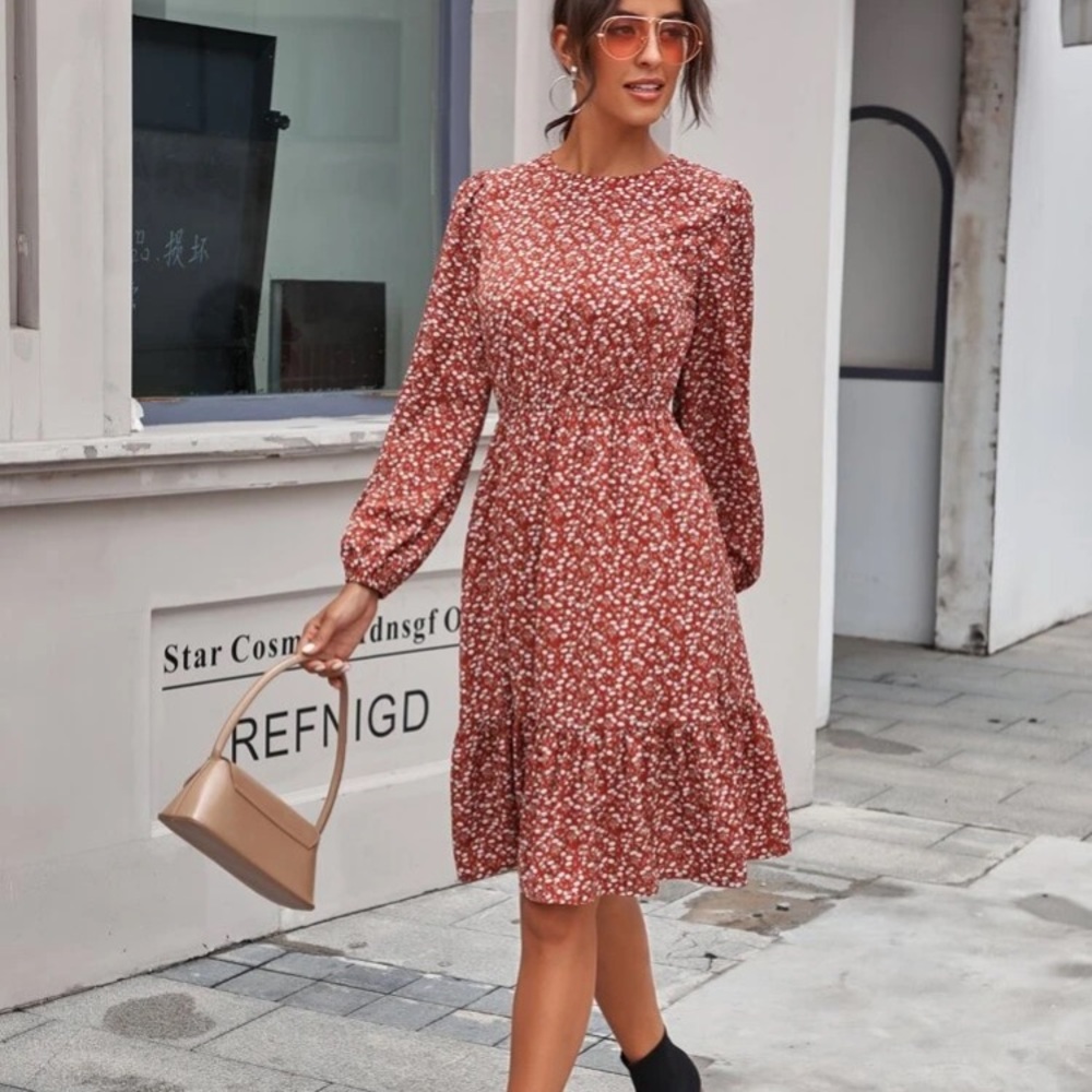 Ditsy Floral Ruffle Hem Dress